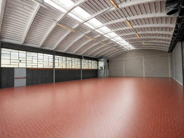 Locale Commerciale in affitto a Dueville, Veneto