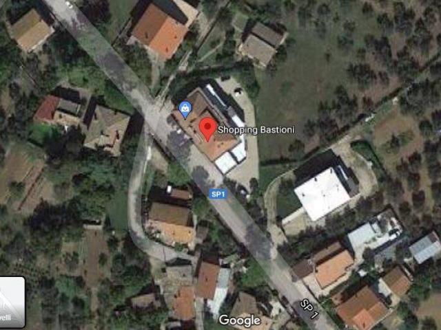 Locale Commerciale in affitto a Elice, Abruzzo