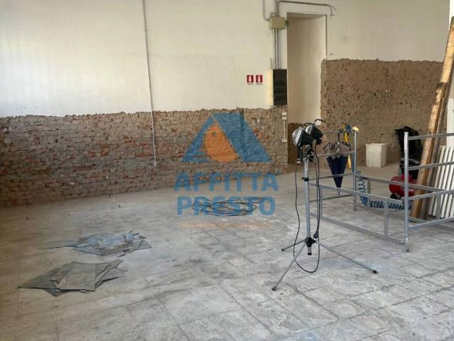 Locale Commerciale in affitto a Unione dei Comuni Circondario dell'Empolese Valdelsa, Empoli