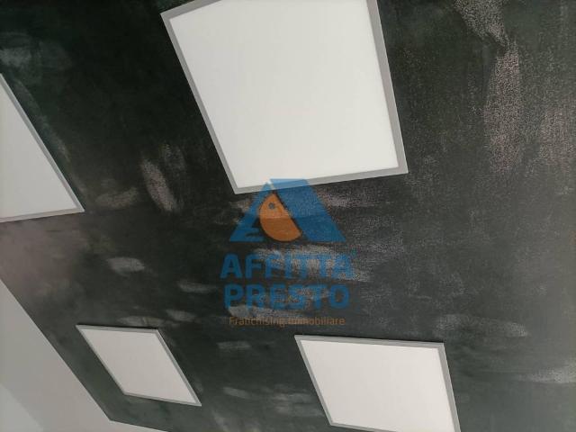 Locale Commerciale in affitto a Unione dei Comuni Circondario dell'Empolese Valdelsa, Empoli