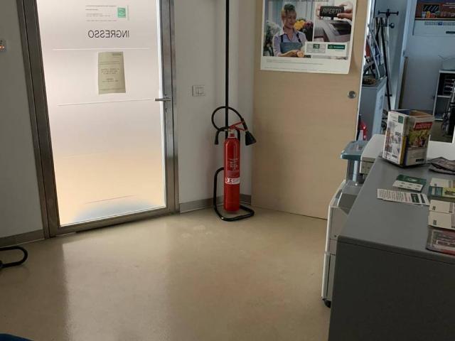 Locale Commerciale in affitto a Unione dei Comuni Circondario dell'Empolese Valdelsa, Empoli