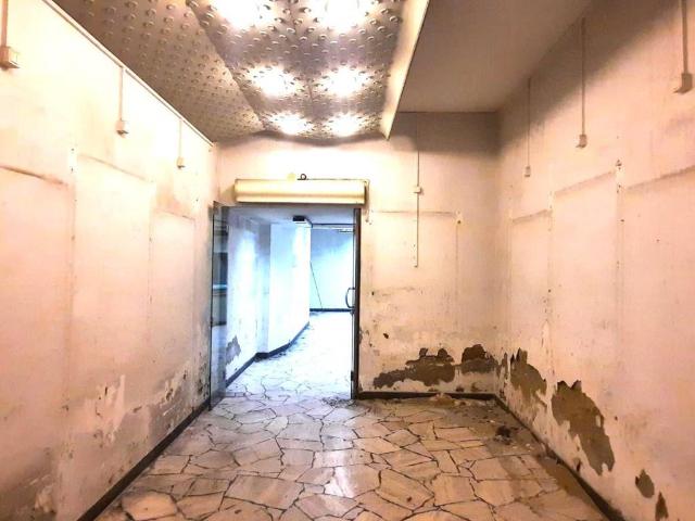 Locale Commerciale in affitto a Unione dei Comuni Circondario dell'Empolese Valdelsa, Empoli