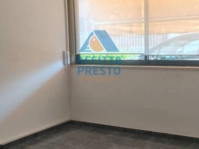Locale Commerciale in affitto a Unione dei Comuni Circondario dell'Empolese Valdelsa, Empoli