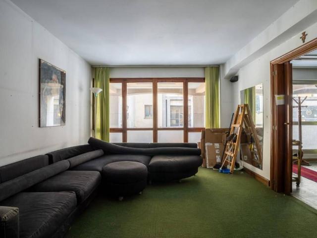 Locale Commerciale in affitto a Unione dei Comuni Circondario dell'Empolese Valdelsa, Empoli