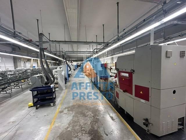 Locale Commerciale in affitto a Unione dei Comuni Circondario dell'Empolese Valdelsa, Empoli