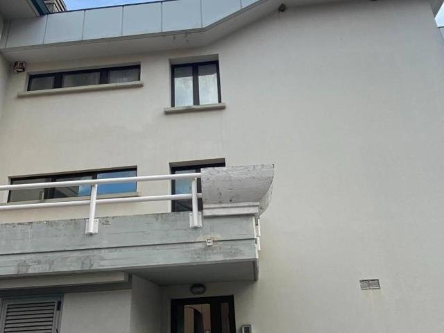Locale Commerciale in affitto a Unione dei Comuni Circondario dell'Empolese Valdelsa, Empoli