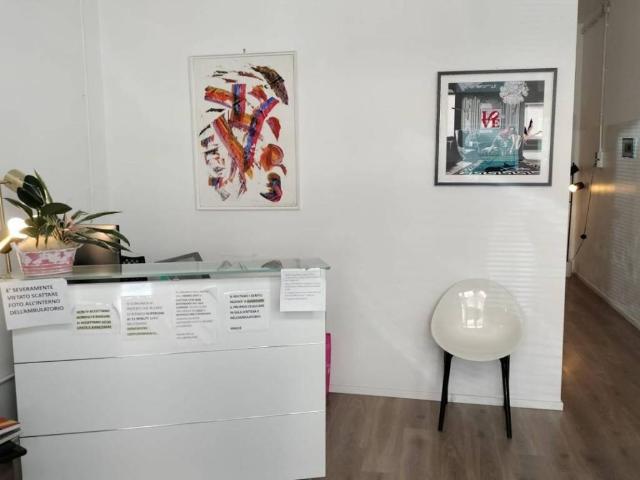 Locale Commerciale in affitto a Unione dei Comuni Circondario dell'Empolese Valdelsa, Empoli