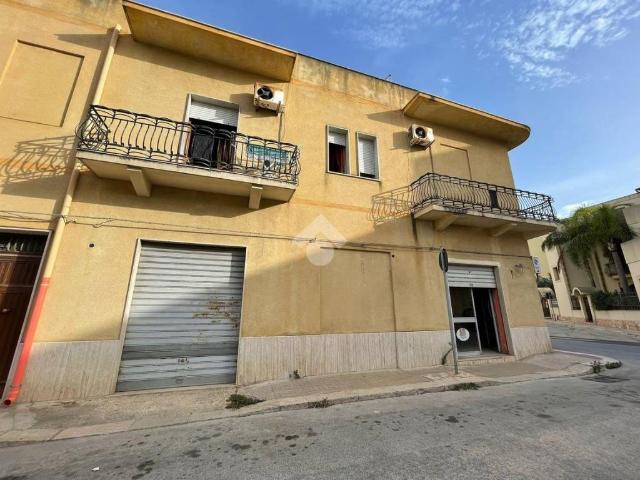 Locale Commerciale in affitto a San Giuliano, Erice