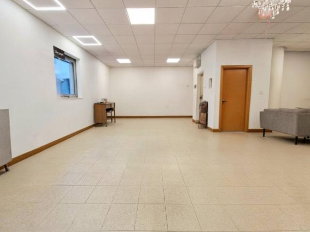 Locale Commerciale in affitto a Motta, Este