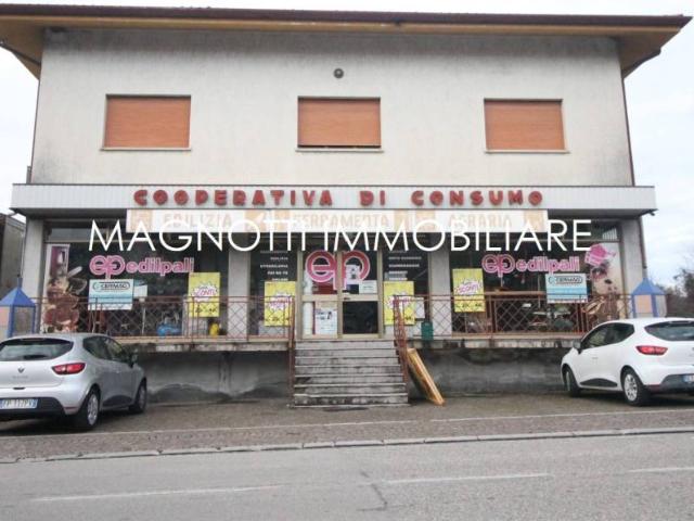 Locale Commerciale in affitto a Faedis, Friuli-Venezia Giulia