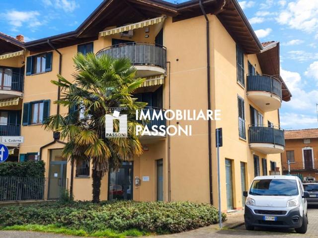 Locale Commerciale in affitto a Bergoro, Fagnano Olona