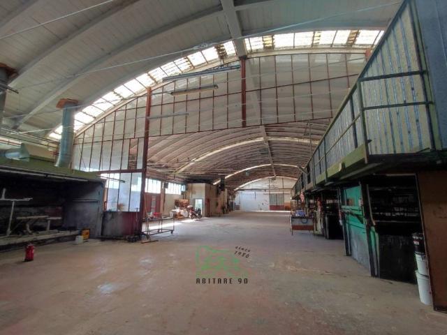 Locale Commerciale in affitto a Rosciano, Marche