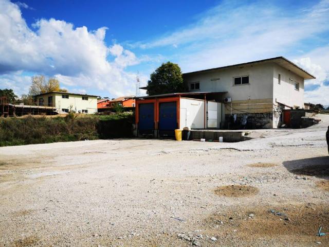 Locale Commerciale in affitto a Fara Sabina, Lazio