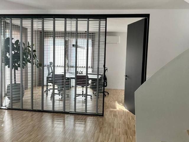 Locale Commerciale in affitto a Fara Vicentino, Veneto