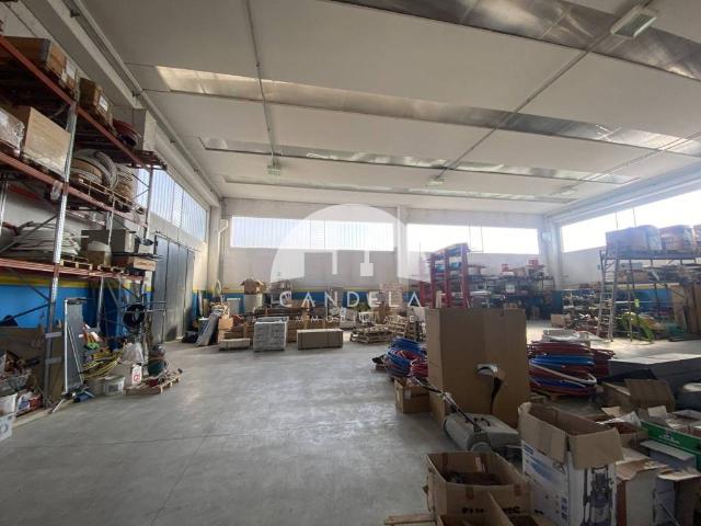 Locale Commerciale in affitto a Piemonte, Cuneo
