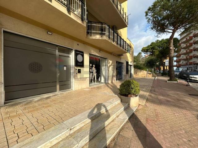Locale Commerciale in affitto a Favara, Sicilia