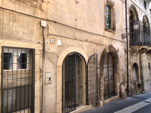 Locale Commerciale in affitto a Sant'Agata, Ferentino