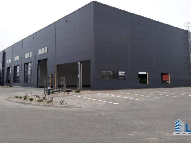 Locale Commerciale in affitto a Ferentino, Lazio