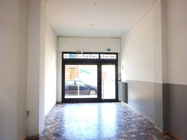 Locale Commerciale in affitto a Villa Fulvia, Ferrara
