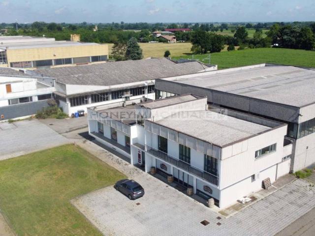 Locale Commerciale in affitto a Fidenza, Reggio Emilia