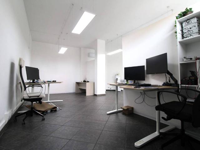Locale Commerciale in affitto a Fidenza, Reggio Emilia