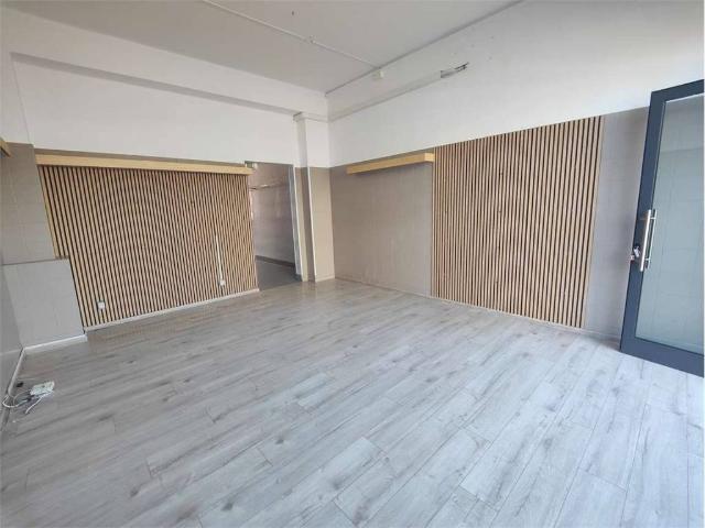 Locale Commerciale in affitto a Fidenza, Reggio Emilia