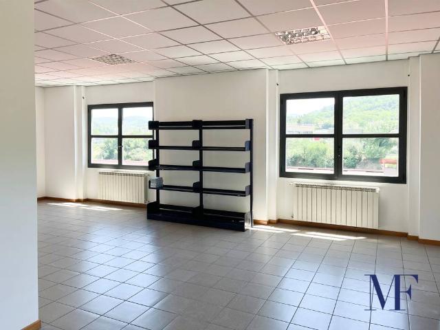 Locale Commerciale in affitto a Fiesole, Toscana