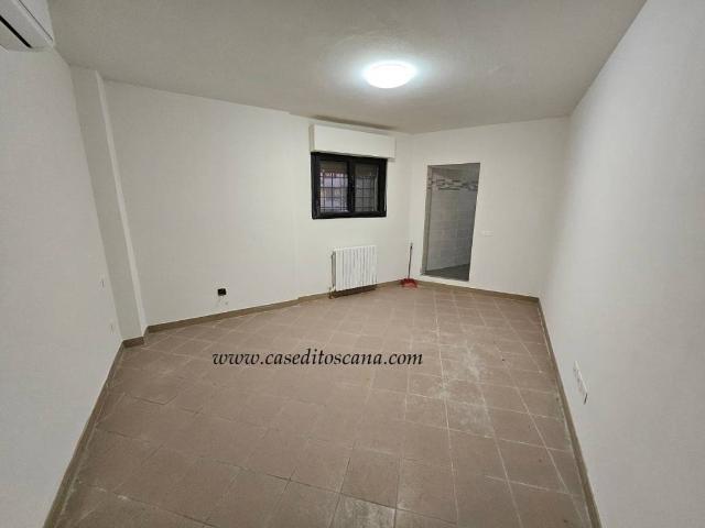Locale Commerciale in affitto a Figline e Incisa Valdarno, Figline Valdarno