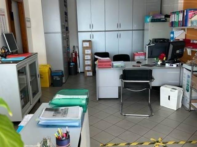 Locale Commerciale in affitto a Figline e Incisa Valdarno, Figline Valdarno