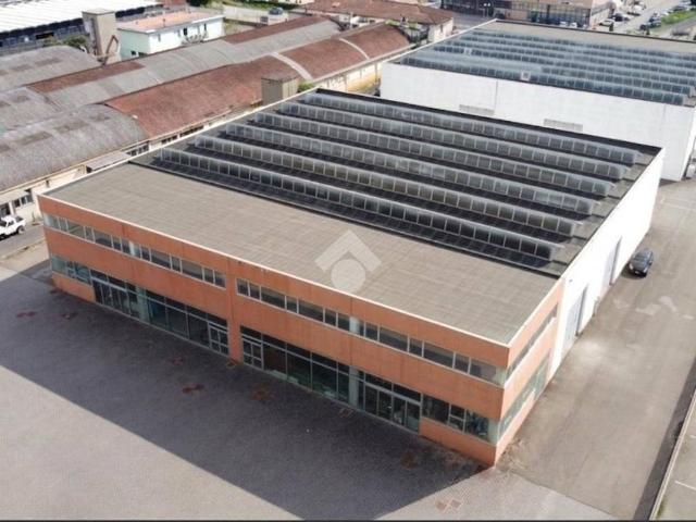 Locale Commerciale in affitto a Figline e Incisa Valdarno, Figline Valdarno