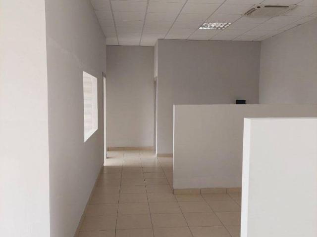 Locale Commerciale in affitto a Unione dei comuni del Distretto Ceramico, Fiorano Modenese
