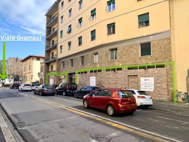 Locale Commerciale in affitto a Quartiere 1, Firenze
