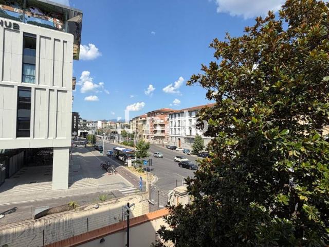 Locale Commerciale in affitto a Quartiere 1, Firenze