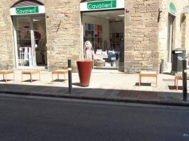Locale Commerciale in affitto a Quartiere 2, Firenze