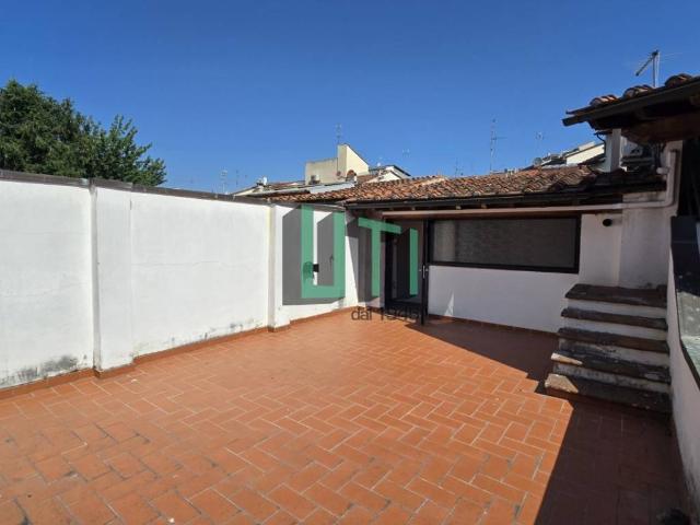 Locale Commerciale in affitto a Quartiere 3, Firenze