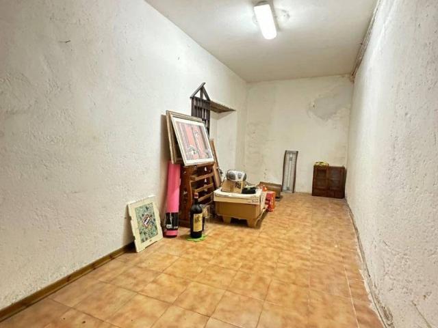 Locale Commerciale in affitto a Quartiere 1, Firenze