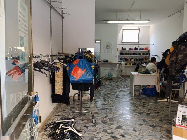 Locale Commerciale in affitto a Quartiere 5, Firenze