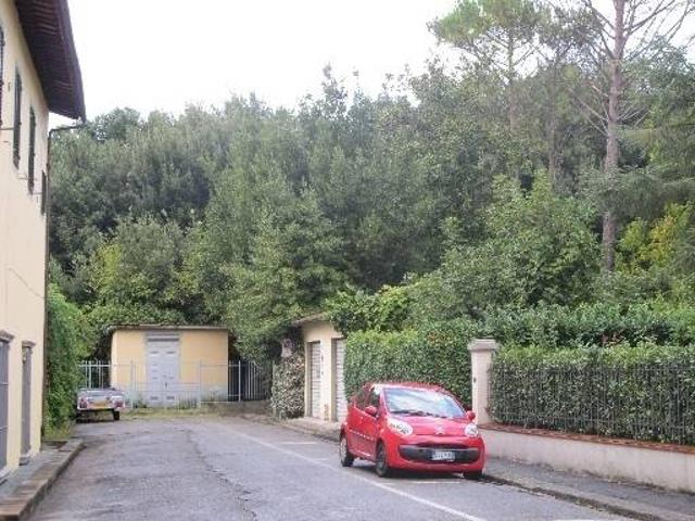 Locale Commerciale in affitto a Quartiere 1, Firenze