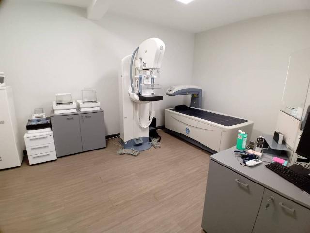 Locale Commerciale in affitto a Quartiere 2, Firenze