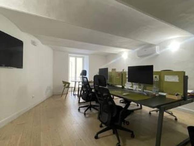 Locale Commerciale in affitto a Quartiere 1, Firenze