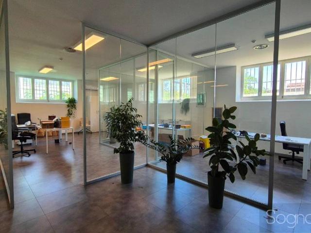 Locale Commerciale in affitto a Quartiere 2, Firenze