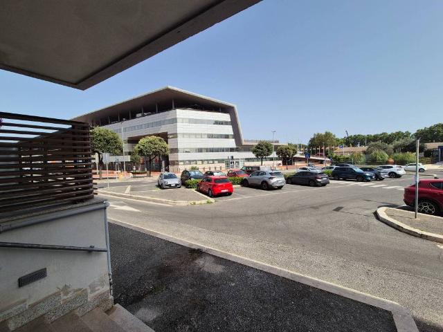 Locale Commerciale in affitto a Roma Capitale, Lazio