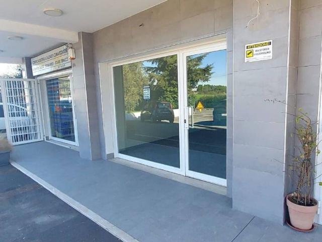 Locale Commerciale in affitto a Roma Capitale, Lazio