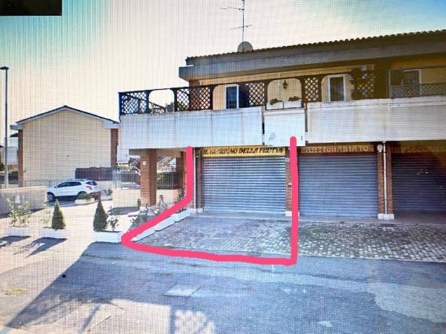 Locale Commerciale in affitto a Roma Capitale, Lazio