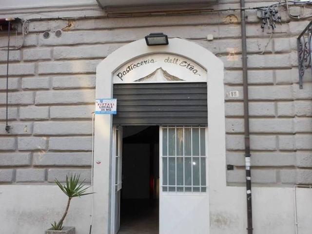Locale Commerciale in affitto a Puglia, Foggia