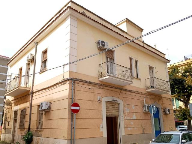 Locale Commerciale in affitto a Puglia, Foggia