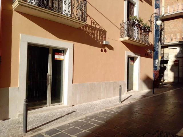 Locale Commerciale in affitto a Puglia, Foggia