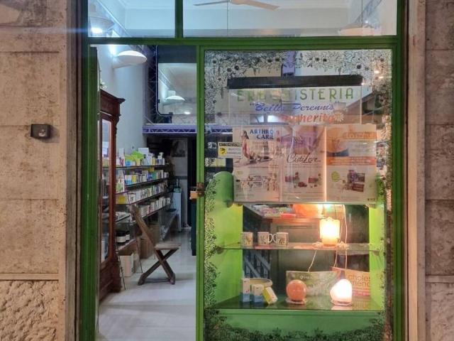Locale Commerciale in affitto a Puglia, Foggia