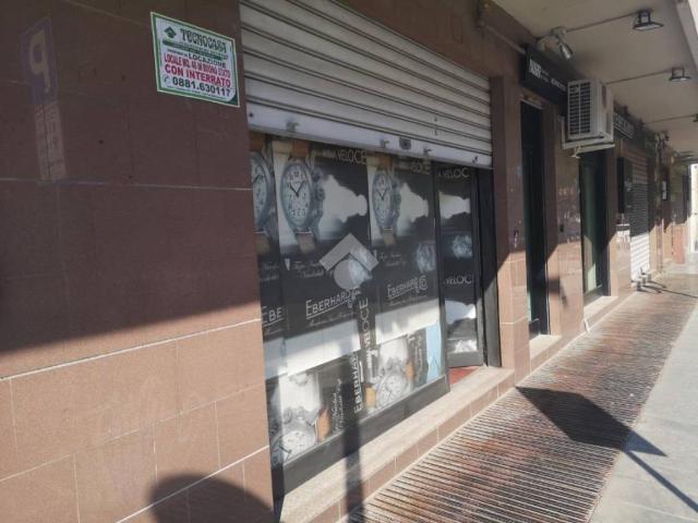 Locale Commerciale in affitto a Puglia, Foggia