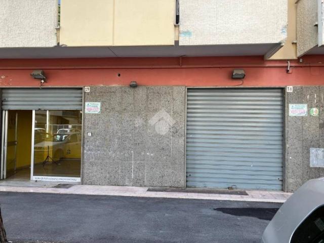 Locale Commerciale in affitto a Puglia, Foggia